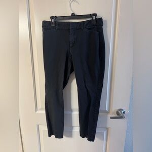 Old Navy Pixie Skinny Pant in Black
